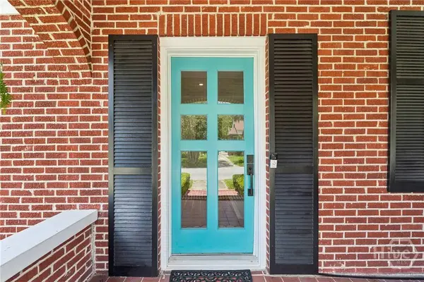 315 E 54th ST, Savannah, GA 31405