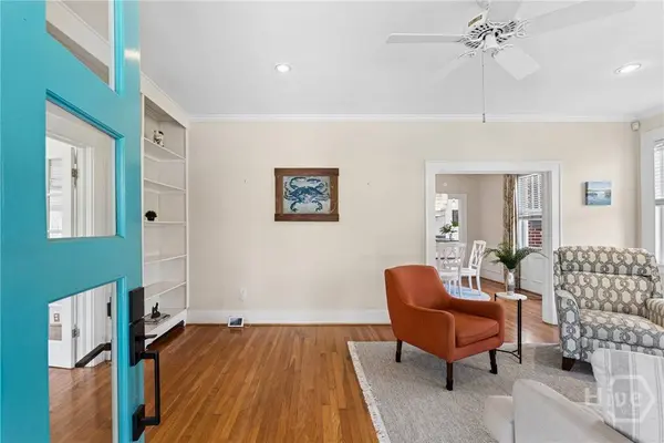 315 E 54th ST, Savannah, GA 31405