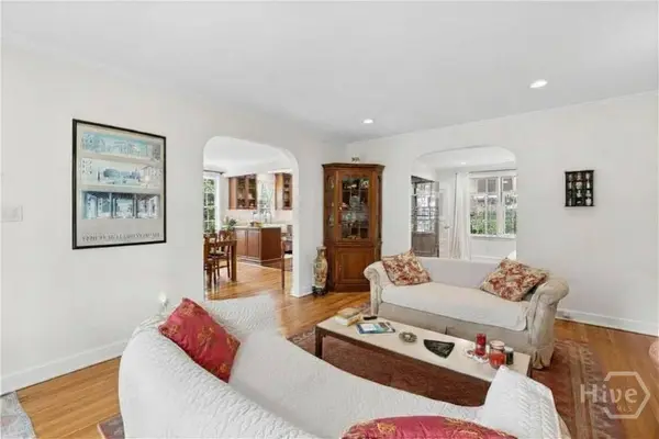 20 E 48th ST, Savannah, GA 31405