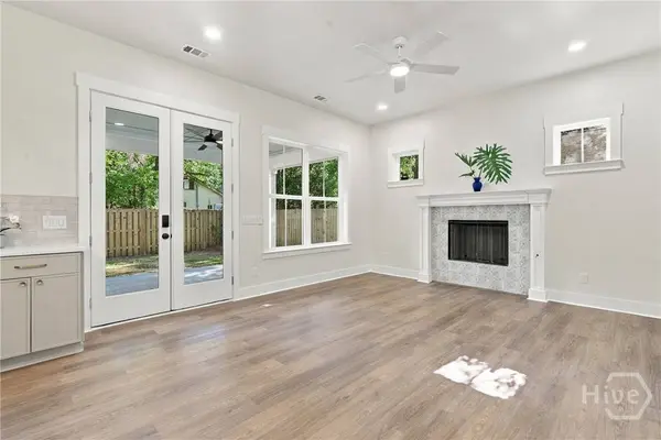 712 E 34th ST, Savannah, GA 31401