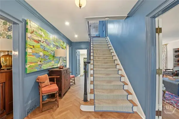 3204 Abercorn ST, Savannah, GA 31405