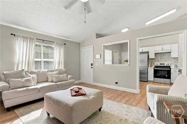 137 Crossover LN, Savannah, GA 31410