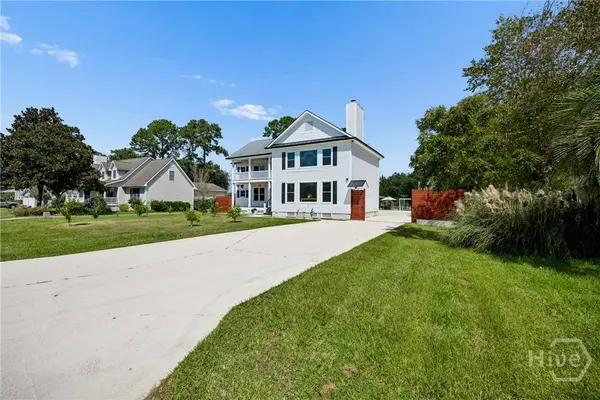 223 Lakeshore DR, Savannah, GA 31419