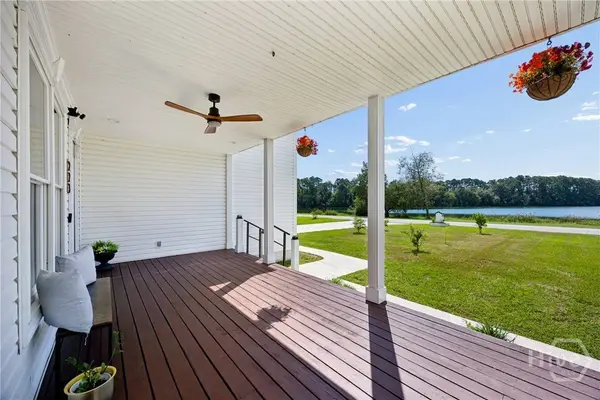 223 Lakeshore DR, Savannah, GA 31419