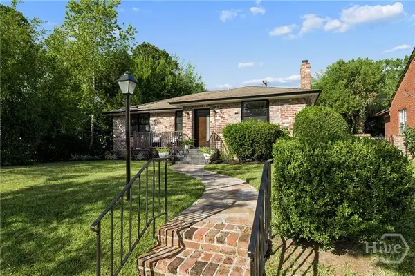 412 E 53rd ST, Savannah, GA 31405