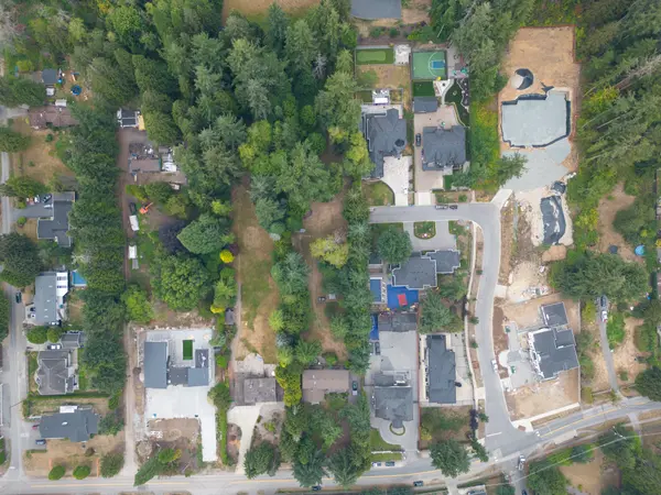 12921 56 Ave, Surrey, BC V3X 2Z1