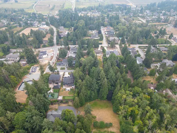 12921 56 Ave, Surrey, BC V3X 2Z1