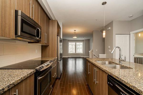 8250 209b ST #27, Langley, BC V2Y 0J7