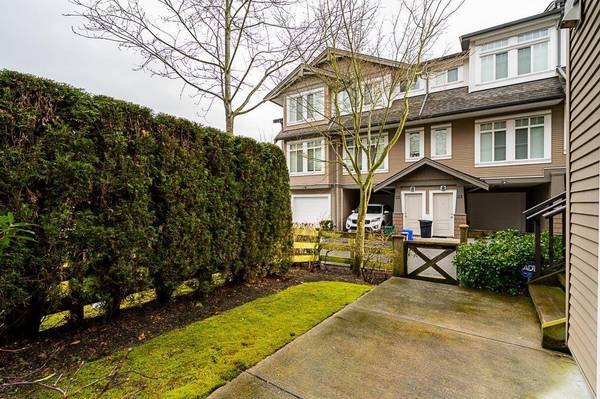 8250 209b ST #27, Langley, BC V2Y 0J7