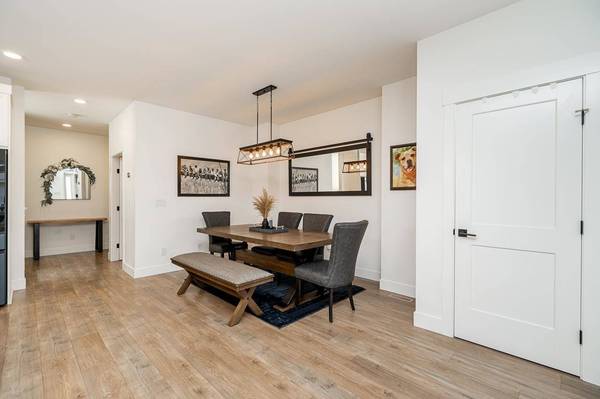 6897 201 ST #15, Langley, BC V2Y 0Z3