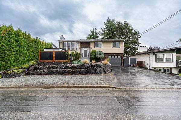 8134 Philbert ST, Mission, BC V2V 4W7