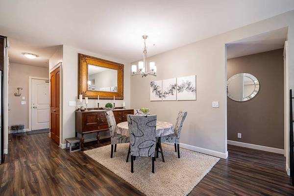 8218 207a ST #B323, Langley, BC V2Y 0Y1