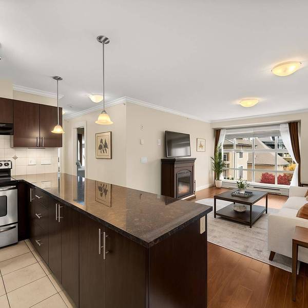 17769 57 AVE #403, Surrey, BC V3S 1H1