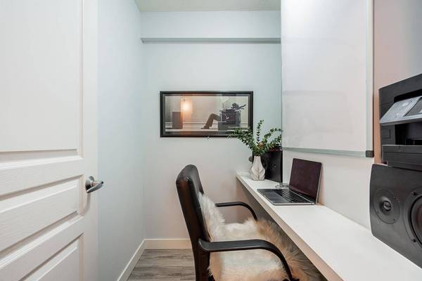 5288 Melbourne ST #1710, Vancouver, BC V5R 6E6