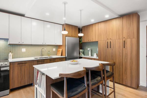 1445 Marpole AVE #320, Vancouver, BC V6H 1S5