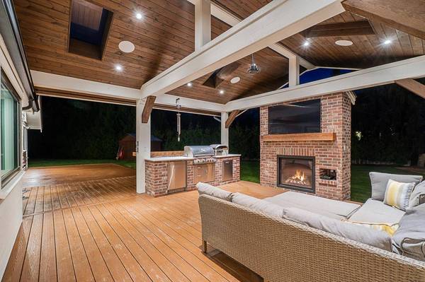 4650 Martingale CRES, Langley, BC V2Z 2L6