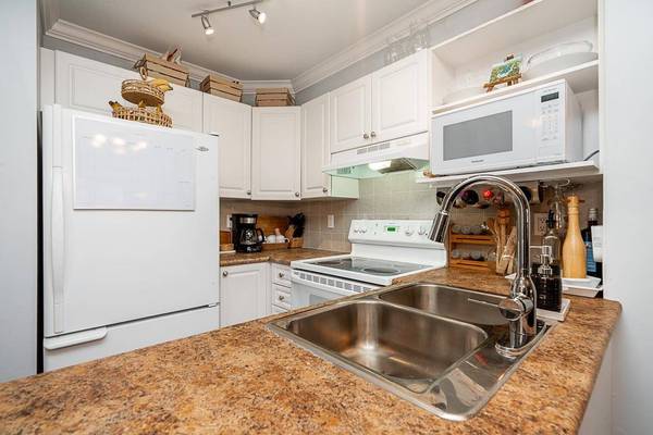 6359 198 ST #314, Langley, BC V2Y 2E3