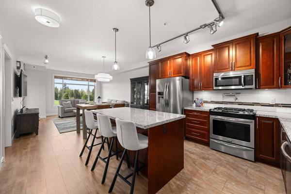 8157 207 ST #327, Langley, BC V2Y 0V3