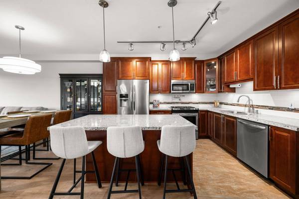 8157 207 ST #327, Langley, BC V2Y 0V3