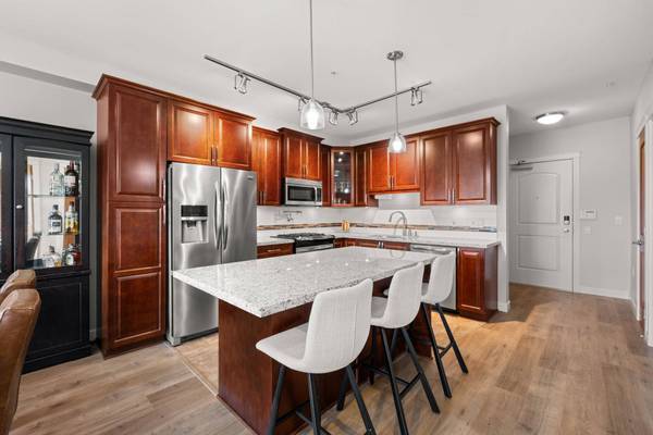 8157 207 ST #327, Langley, BC V2Y 0V3