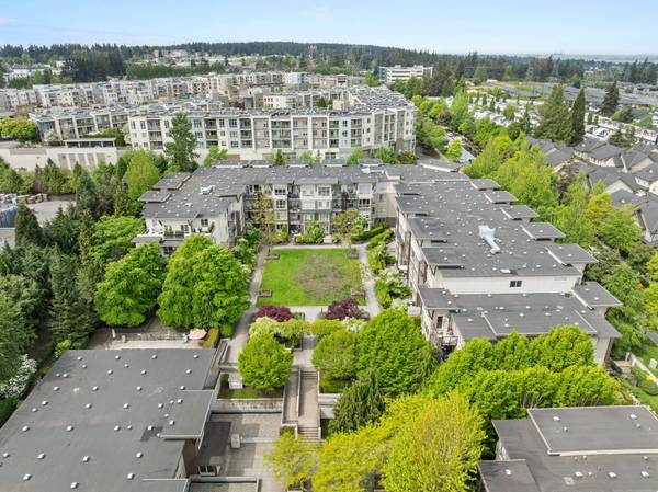 15988 26 AVE #406, Surrey, BC V3Z 5K3