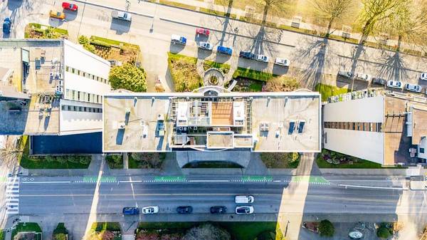 1233 Beach AVE #304, Vancouver, BC V6E 1V4