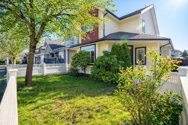 19914 73a AVE, Langley, BC V2Y 3J3