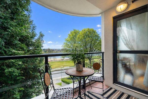 1233 Beach AVE #304, Vancouver, BC V6E 1V4