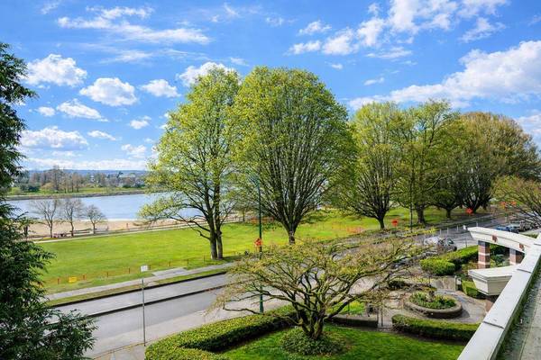 1233 Beach AVE #304, Vancouver, BC V6E 1V4