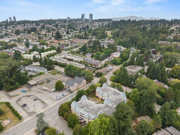 295 Schoolhouse ST #112, Coquitlam, BC V3K 6X5