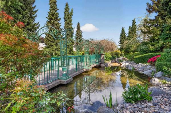 13888 70 AVE #235, Surrey, BC V3W 0R8