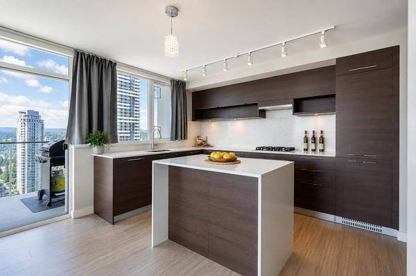 570 Emerson ST #2002, Coquitlam, BC V3J 0G3