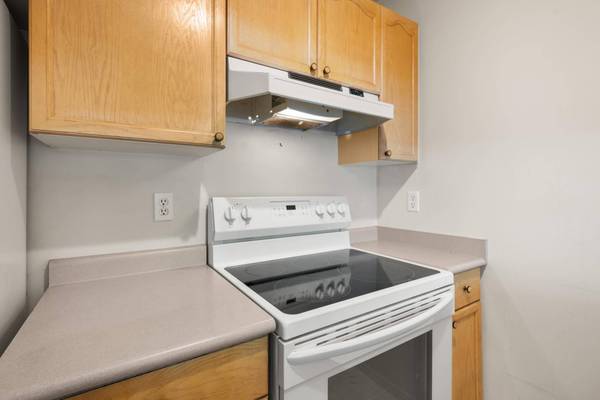 20350 54 AVE #110, Langley, BC V3A 8J4