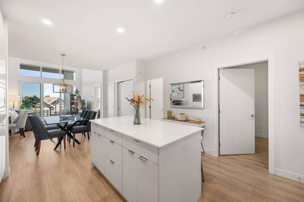 1792 Starling DR #413, Tsawwassen, BC V4M 0E4