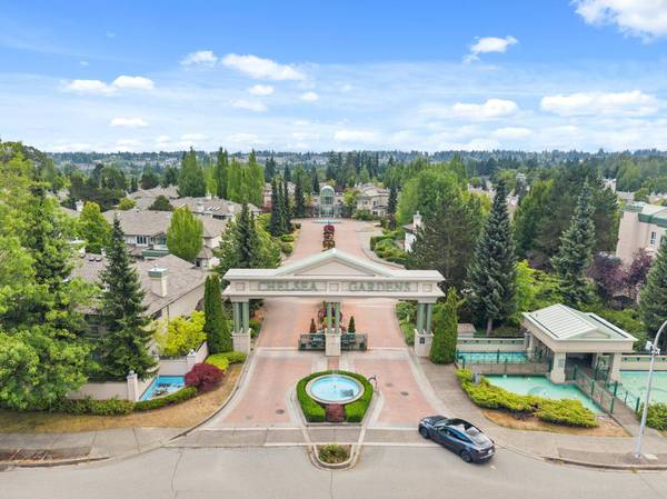 13888 70 AVE #235, Surrey, BC V3W 0R8
