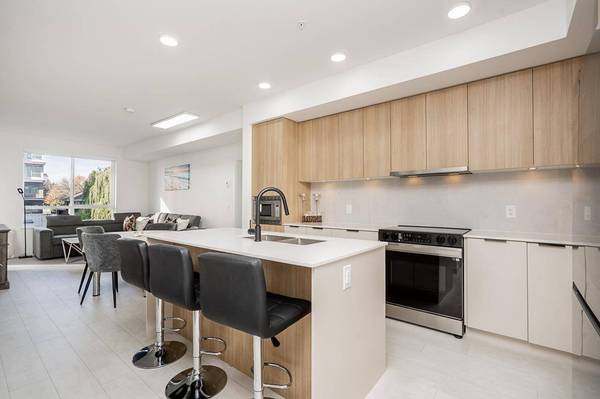9456 134 ST #221, Surrey, BC V3V 0G8