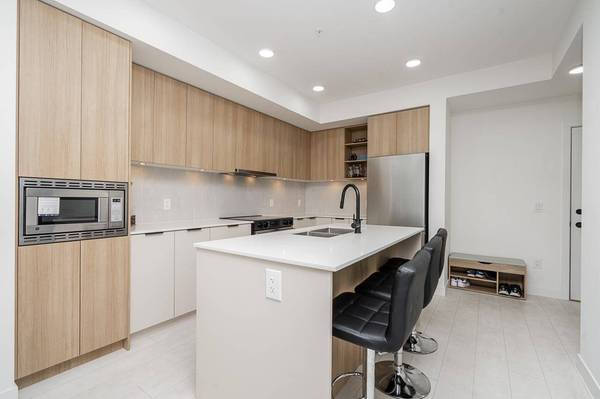 9456 134 ST #221, Surrey, BC V3V 0G8