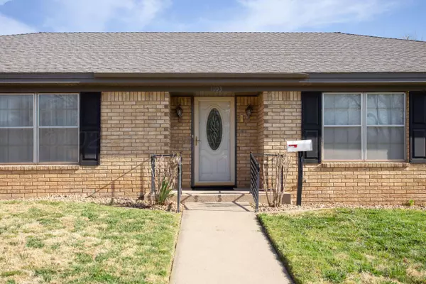 1103 CREEKMERE DR, Canyon, TX 79015