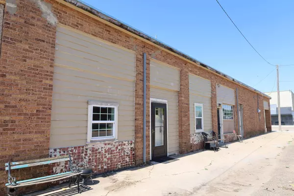 98 BROADWAY AVE, Groom, TX 79039