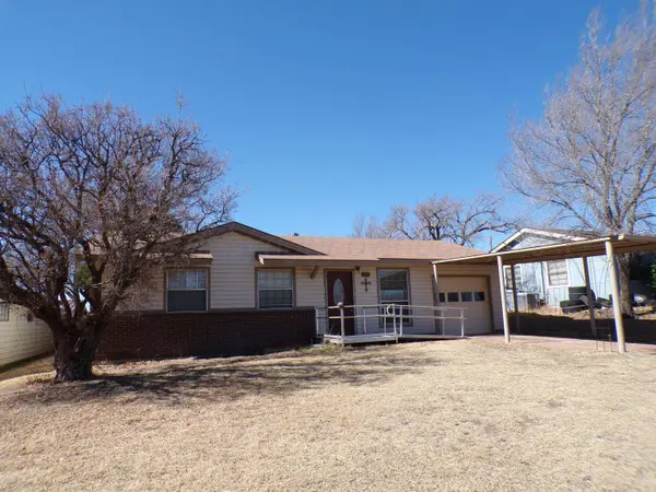 403 N Robey AVE, Fritch, TX 79036