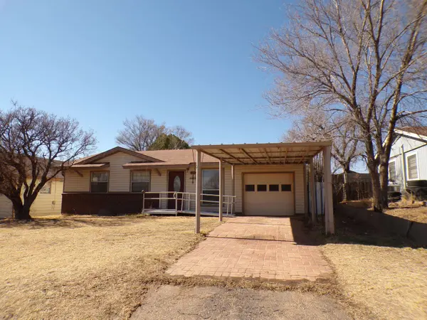 403 N Robey AVE, Fritch, TX 79036