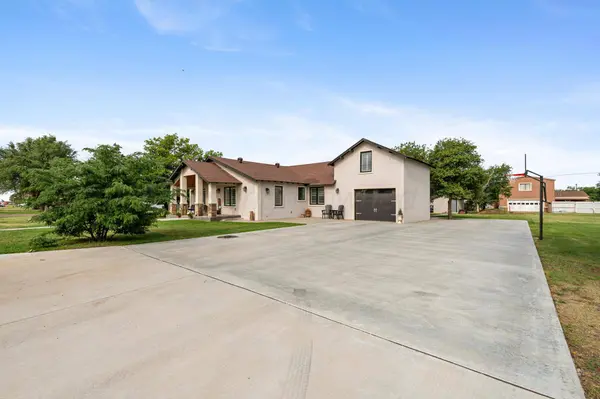 301 SHELTON AVE, Groom, TX 79039