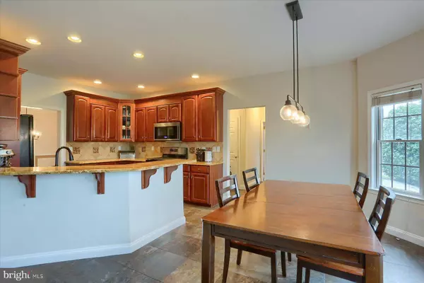 708 WRIGLEY LN, Harrisburg, PA 17112