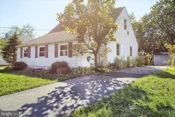 6123 NASSAU RD, Harrisburg, PA 17112