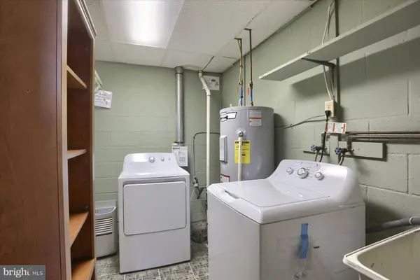 85 FAIRFAX VLG, Harrisburg, PA 17112