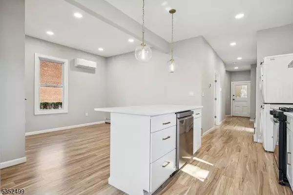 9 Warman St, Montclair Twp., NJ 07042