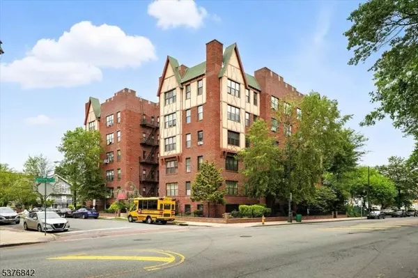 5 Pomona Avenue #6F, Newark City, NJ 07112