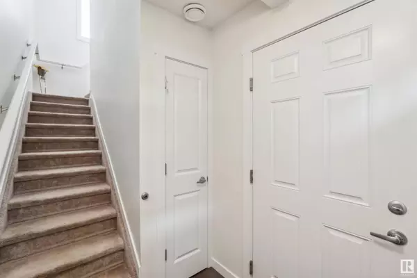 #19 735 ALLARD BV SW, Edmonton, AB T6W 3W5