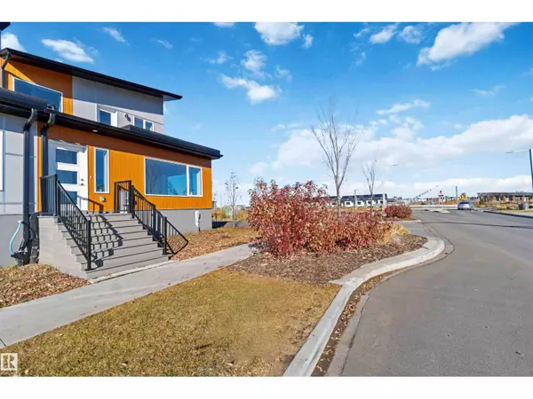 2740 BLATCHFORD RD NW, Edmonton, AB T6G0P3