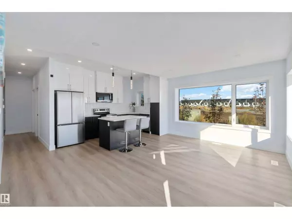 2740 BLATCHFORD RD NW, Edmonton, AB T6G0P3